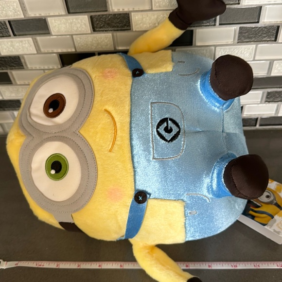 Minions BOB Sitting Plush / Illumination / SEGA / Universal / 11” / BRAND NEW - Picture 16 of 16